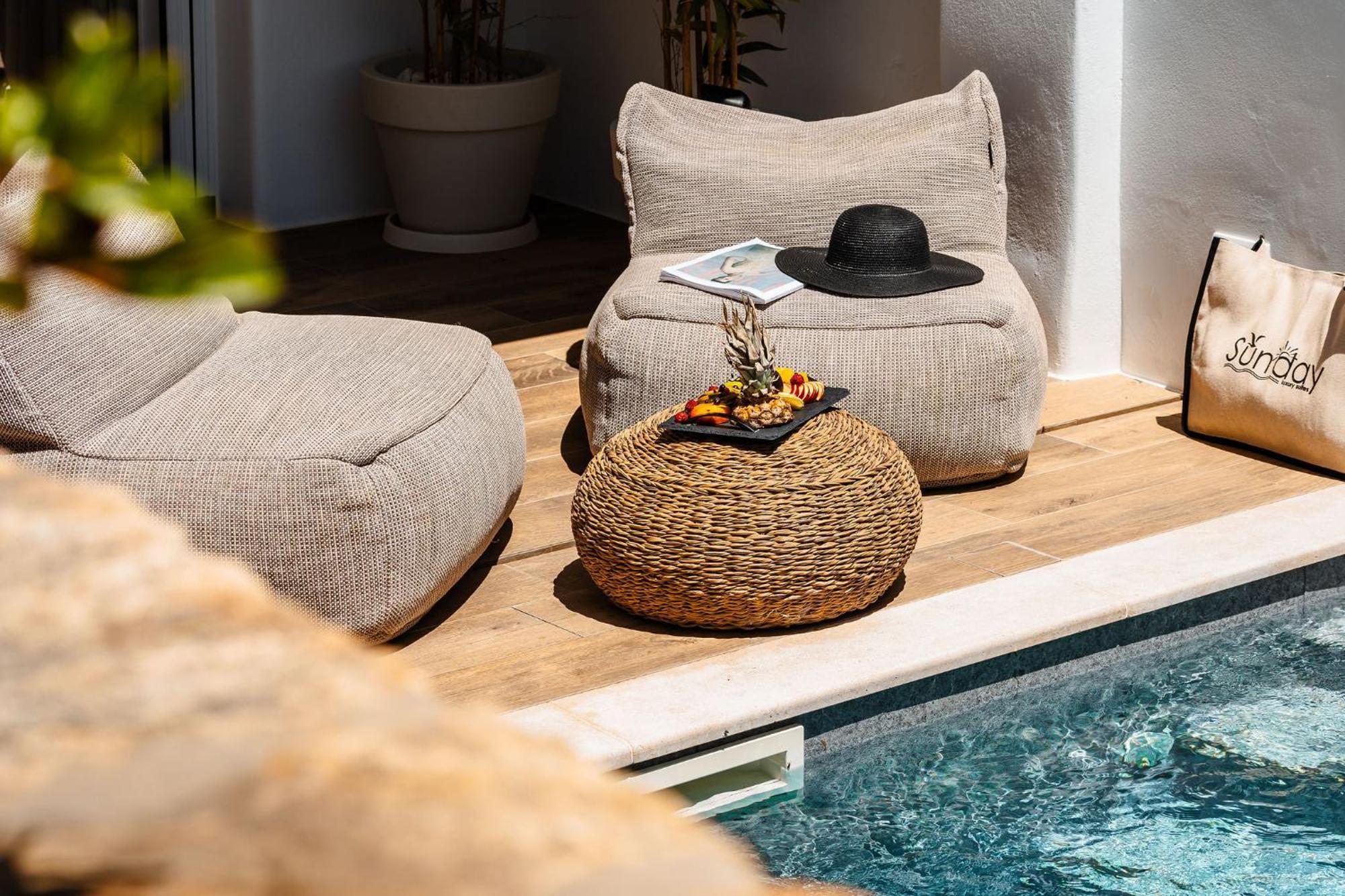Sunday Luxury Suites Agia Anna  Dış mekan fotoğraf