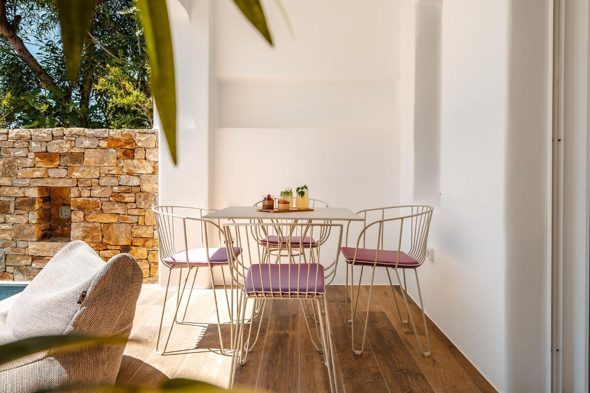 Sunday Luxury Suites Agia Anna  Dış mekan fotoğraf