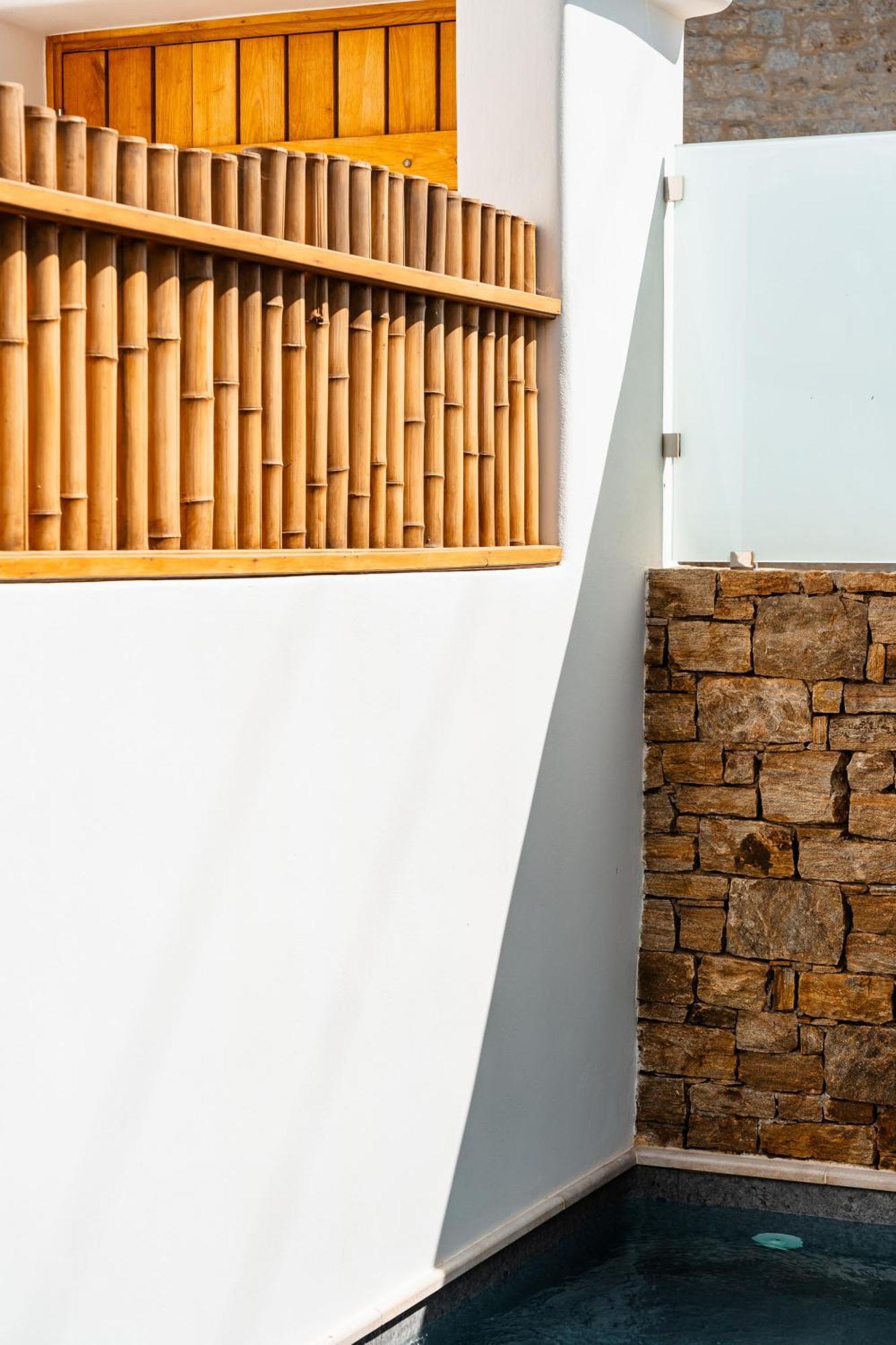 Sunday Luxury Suites Agia Anna  Dış mekan fotoğraf