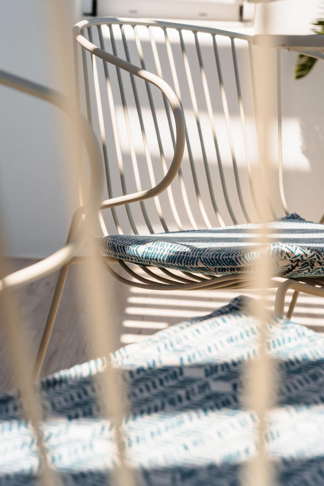 Sunday Luxury Suites Agia Anna  Dış mekan fotoğraf