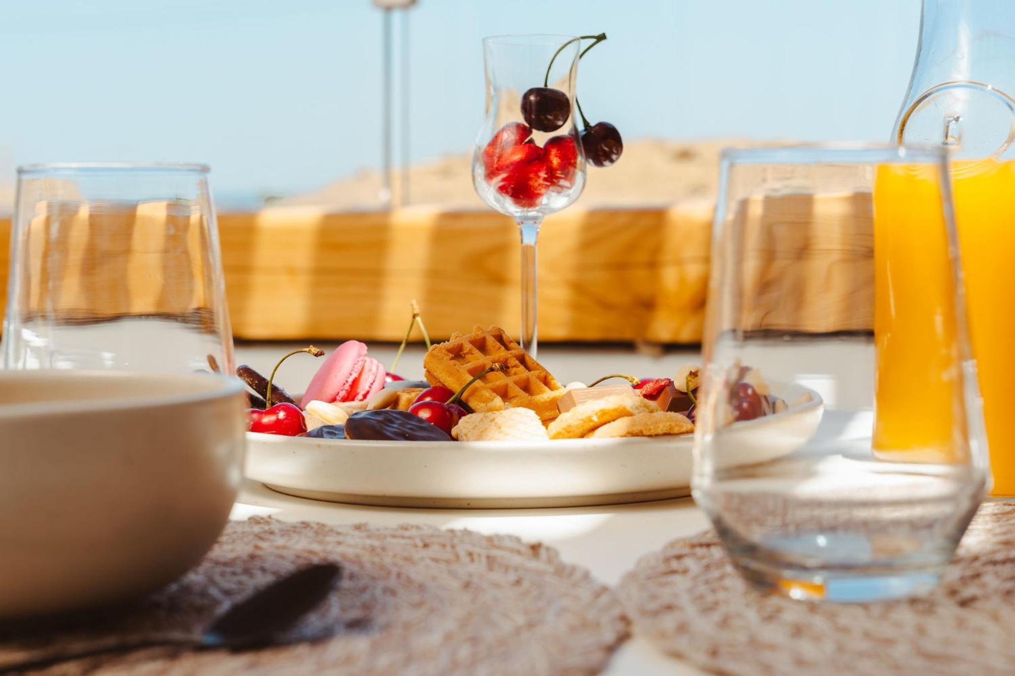 Sunday Luxury Suites Agia Anna  Dış mekan fotoğraf