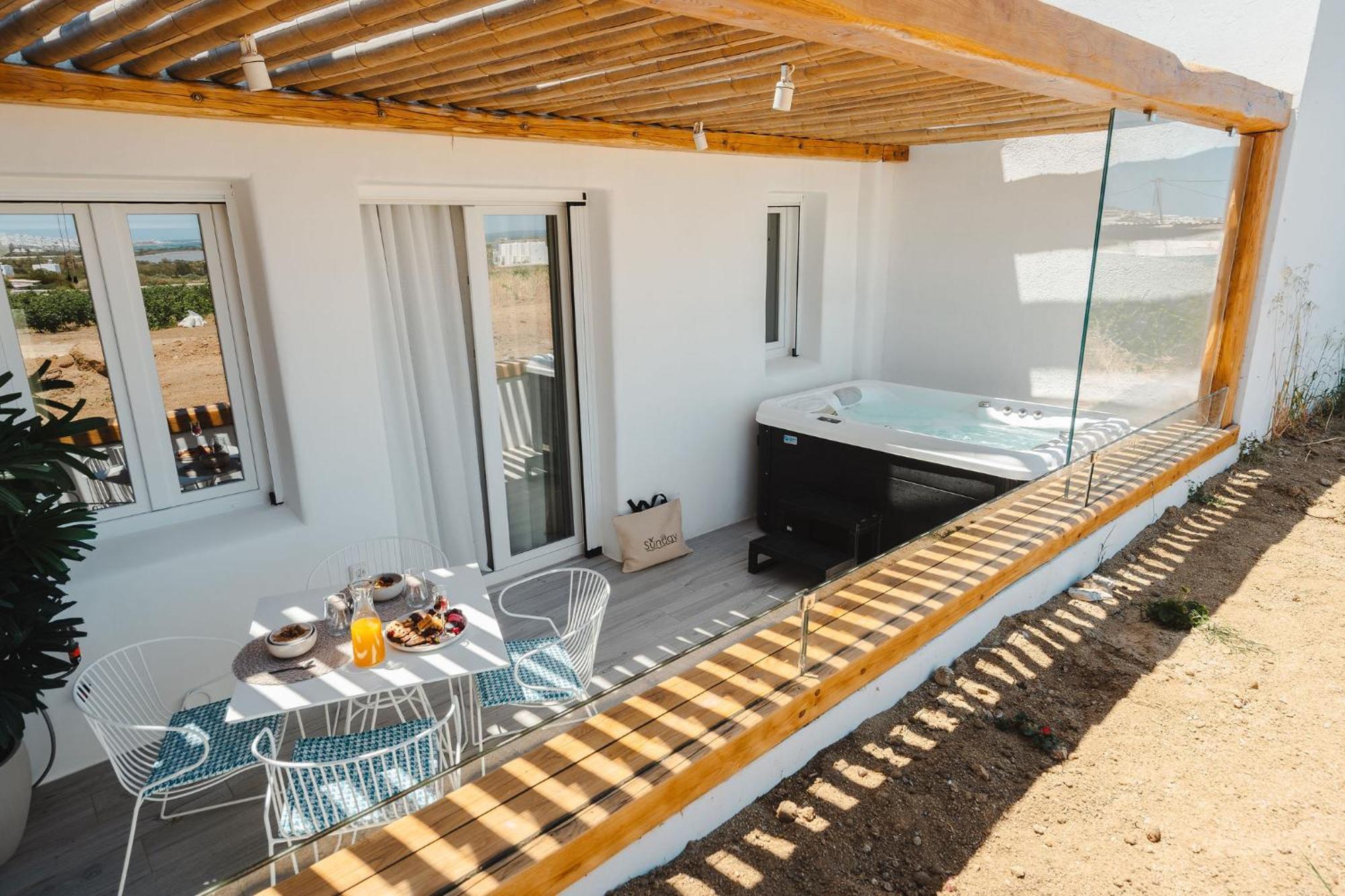 Sunday Luxury Suites Agia Anna  Dış mekan fotoğraf